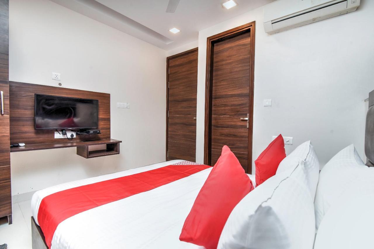 Oyo 81042 Rajput Resort Patiāla 外观 照片