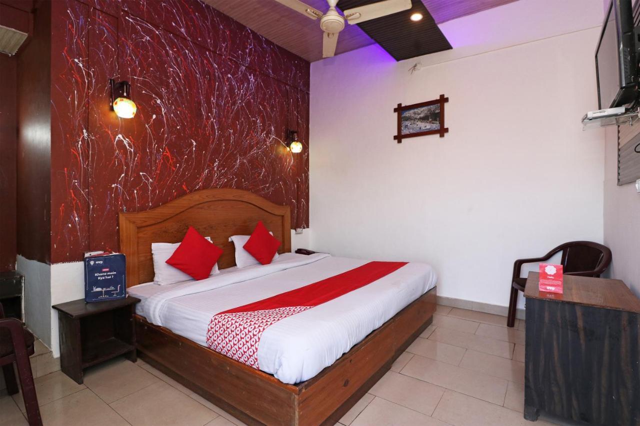 Oyo 81042 Rajput Resort Patiāla 外观 照片